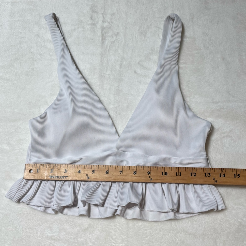 Zaful White Ribbed Ruffle Bikini Top - Picture 5 of 9